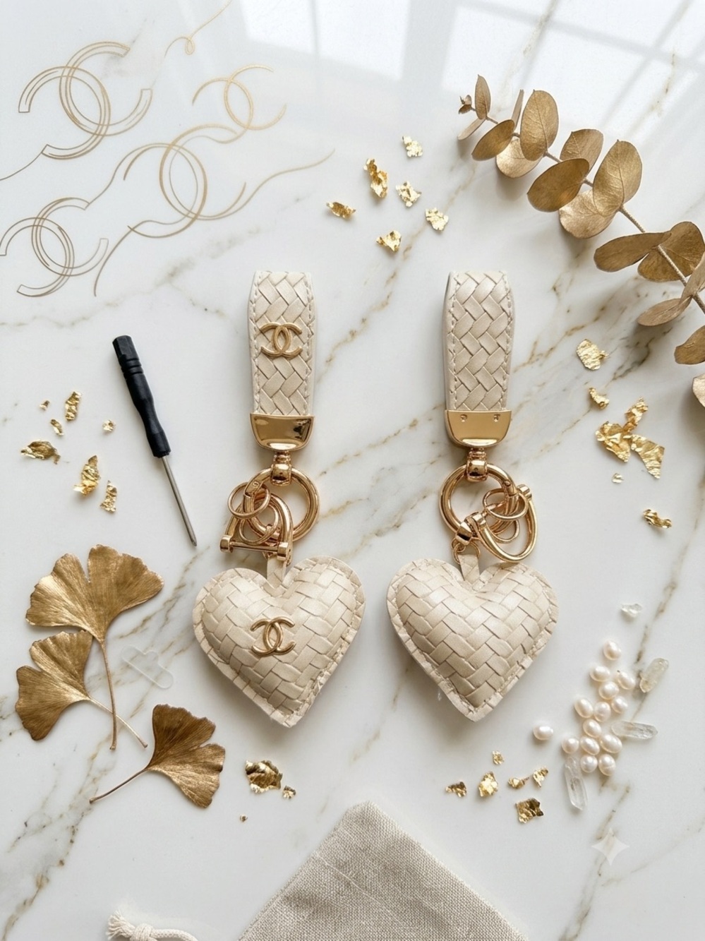 Fashion Beige Heart Bag Charm / Keychain – Gold-Tone Hardware